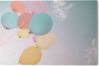 tableau ballons pastel Colorful balloons in summer holidays. Pastel color filter