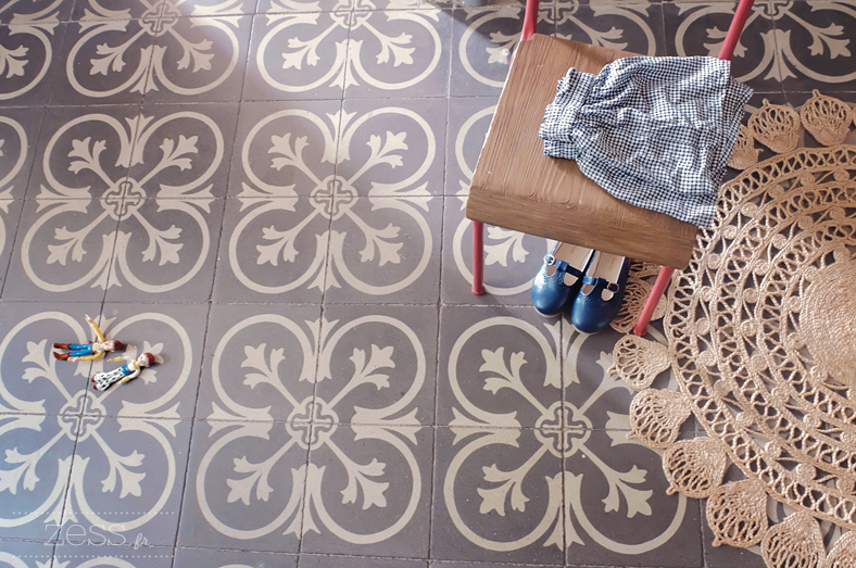 carreaux de ciment chaise écolier blog