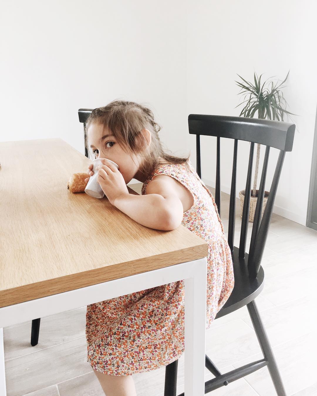 #latergram du goûter / nouvelles chaises #myredoute (elles sont louuurdes !)