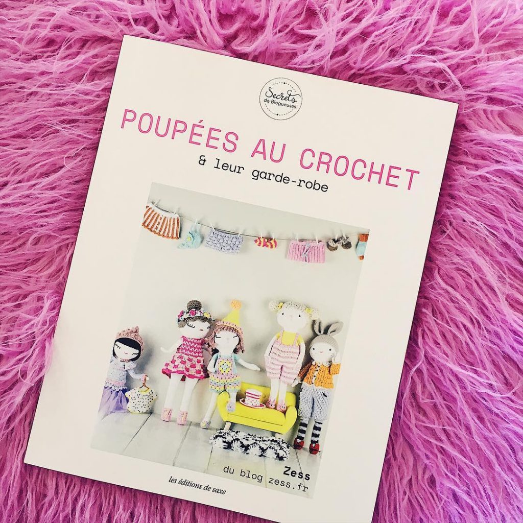 Page De Garde Cahier Couture Crochet Mon nouveau livre : Poupées au crochet et leur garde-robe (+ concours